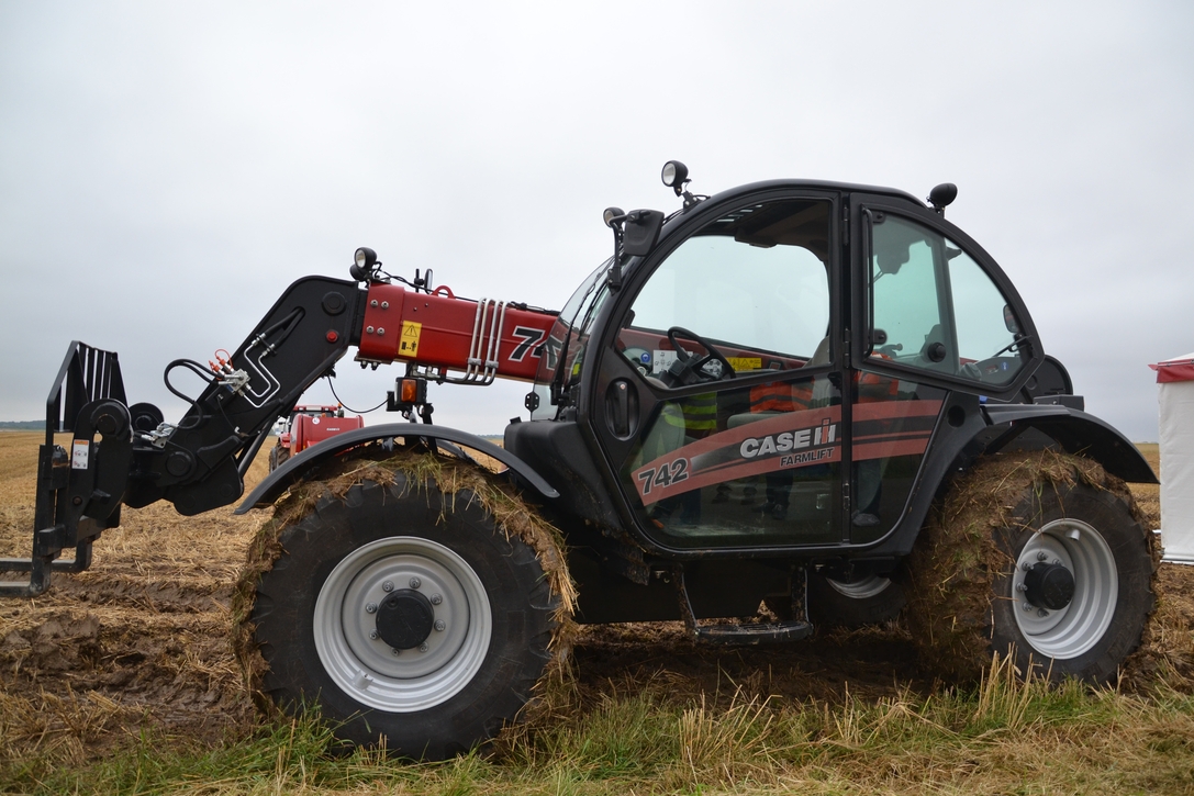 Case IH Farmlift