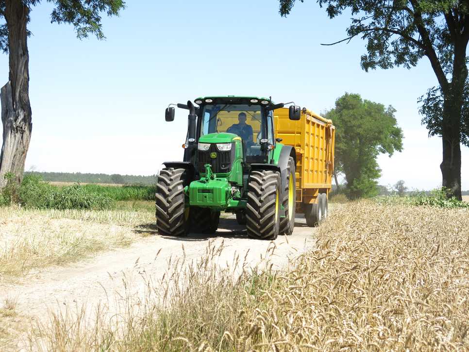 John Deere 6210R Direct Drive