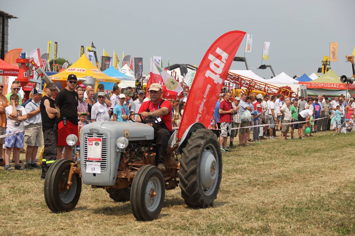 Ciągnik Claas Axion 850