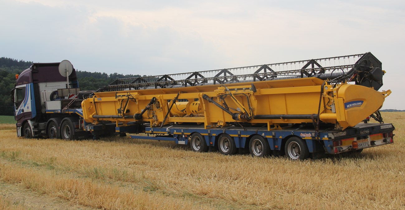 New Holland CR 10.90