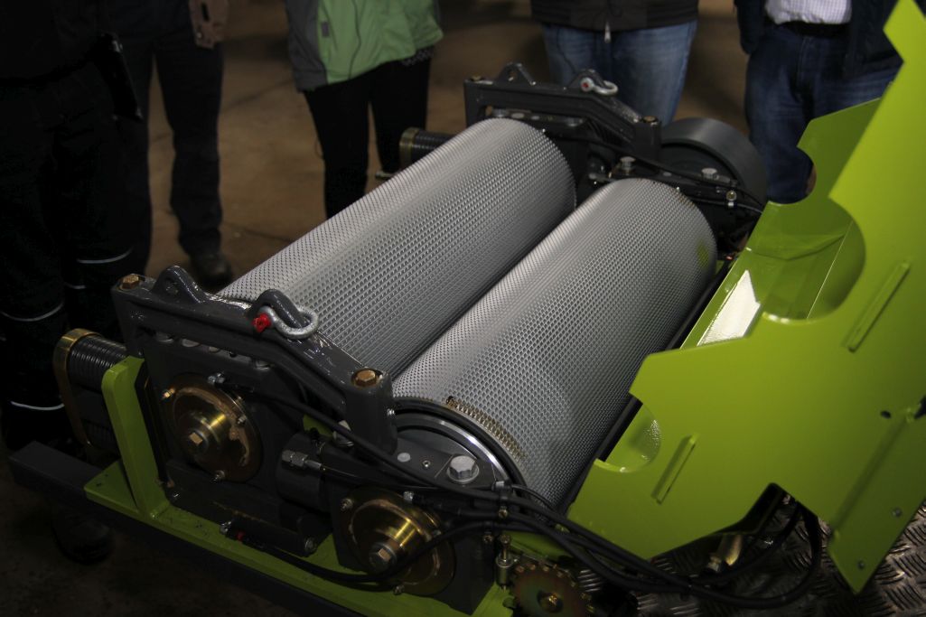 Kombaj Claas Lexion