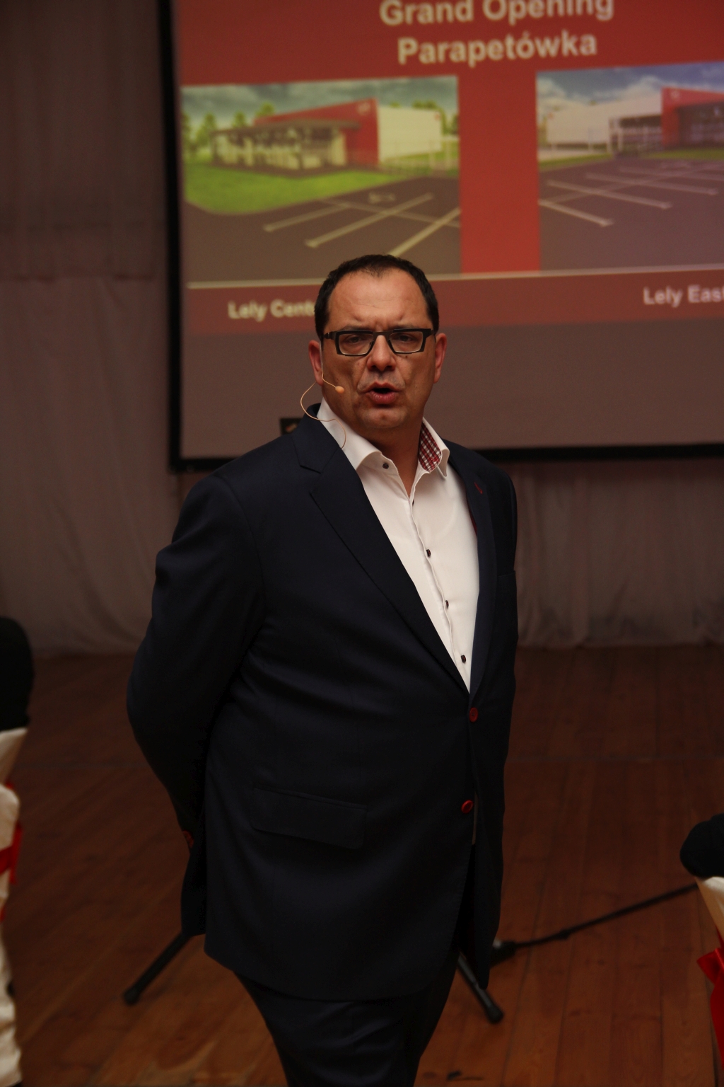 lely, krowy mleczne, parapetówka, robot udojowy