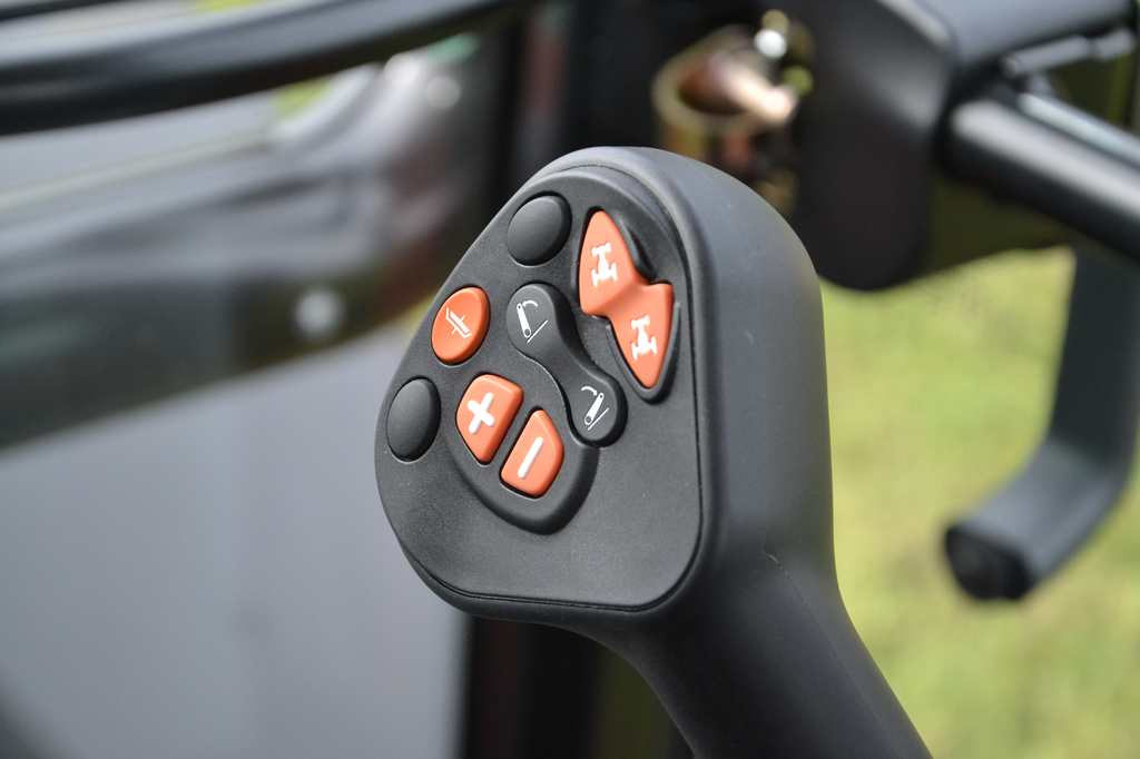 Steyr Kompakt 4115
