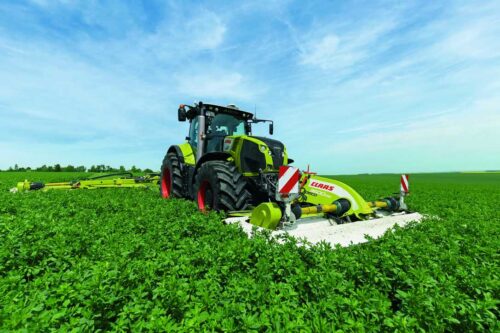 Kombaj Claas Lexion