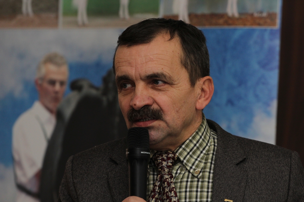 bydło mleczne, minikowo, mleko, ceny skupu
