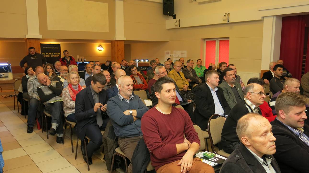 Warsztaty dotyczące sprawności opryskiwaczy w Dobrczu