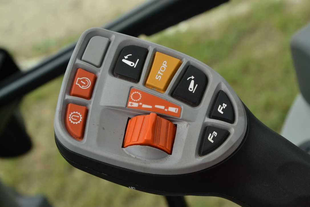 Claas Arion 420 Cis