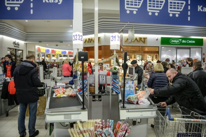 podatek od sklepów wielkopowierzchniowych, henryk kowalczyk, piotr kuczyński