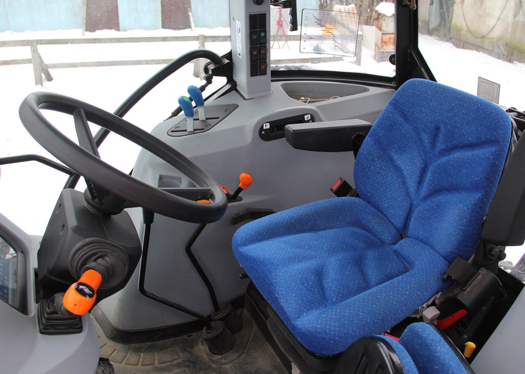 New Holland TD5.105