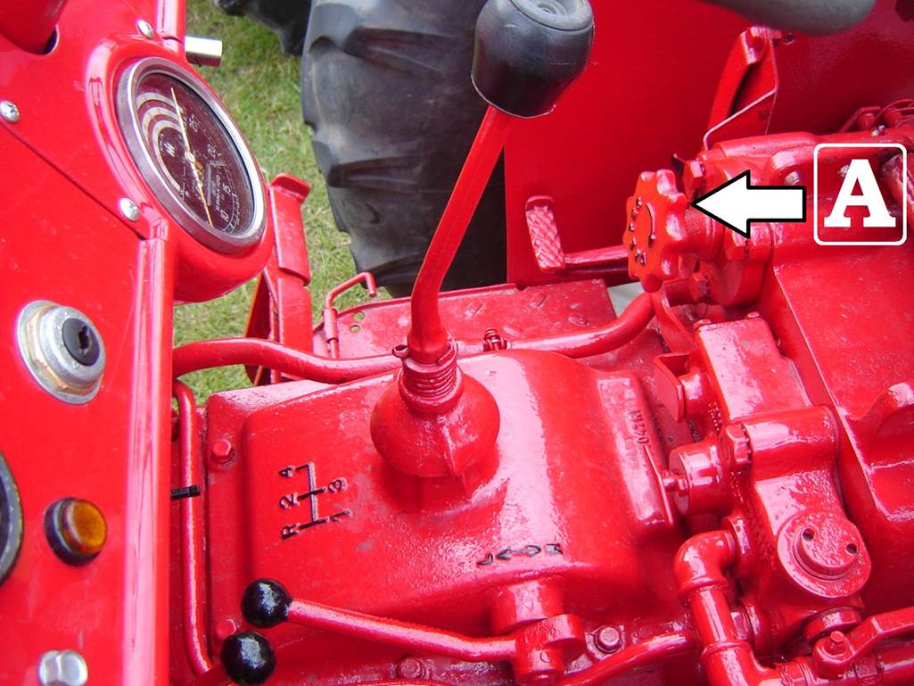 International Harvester B-275