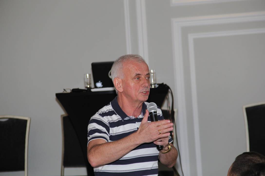 Prof. dr hab. inż. Roman Łyszczarz