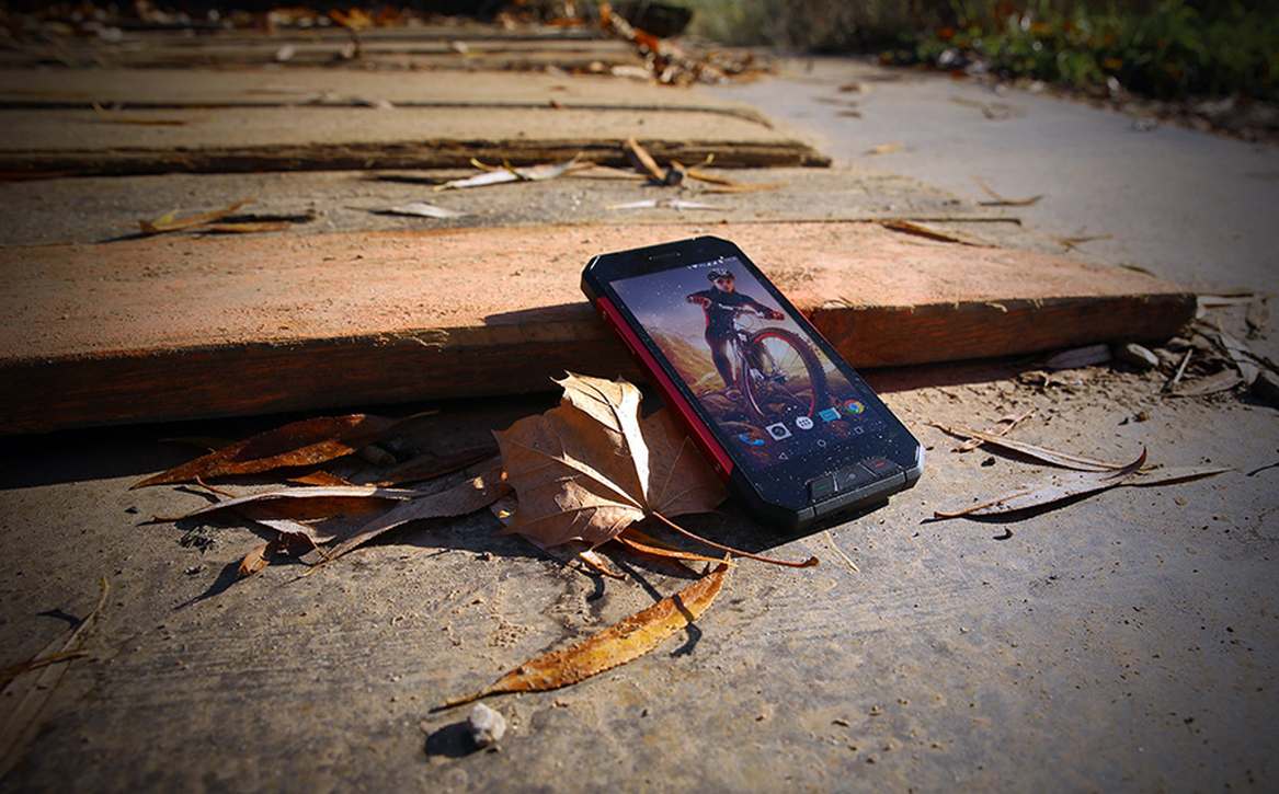 Evolveo StrongPhone Q6 LTE