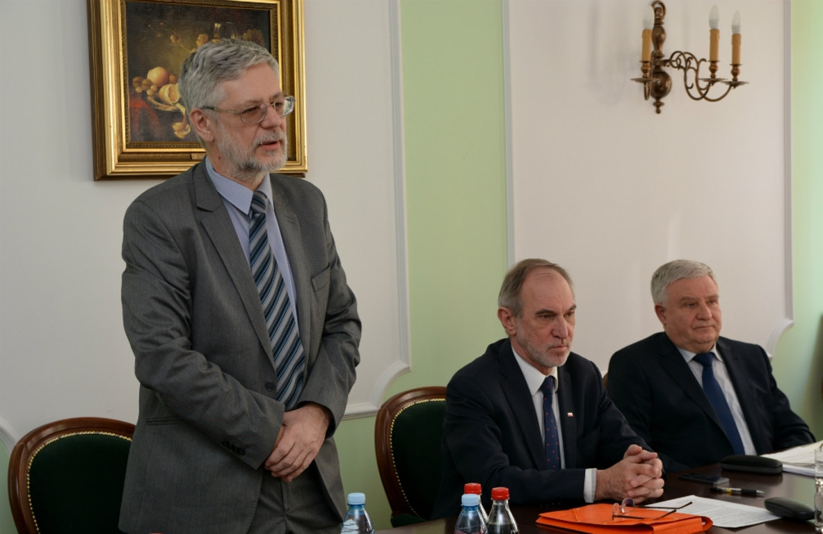mikroklastry energetyczne, ministerstwo energii, dystrybucja energii, magazyn energii, energia odnawialna, nfośigw