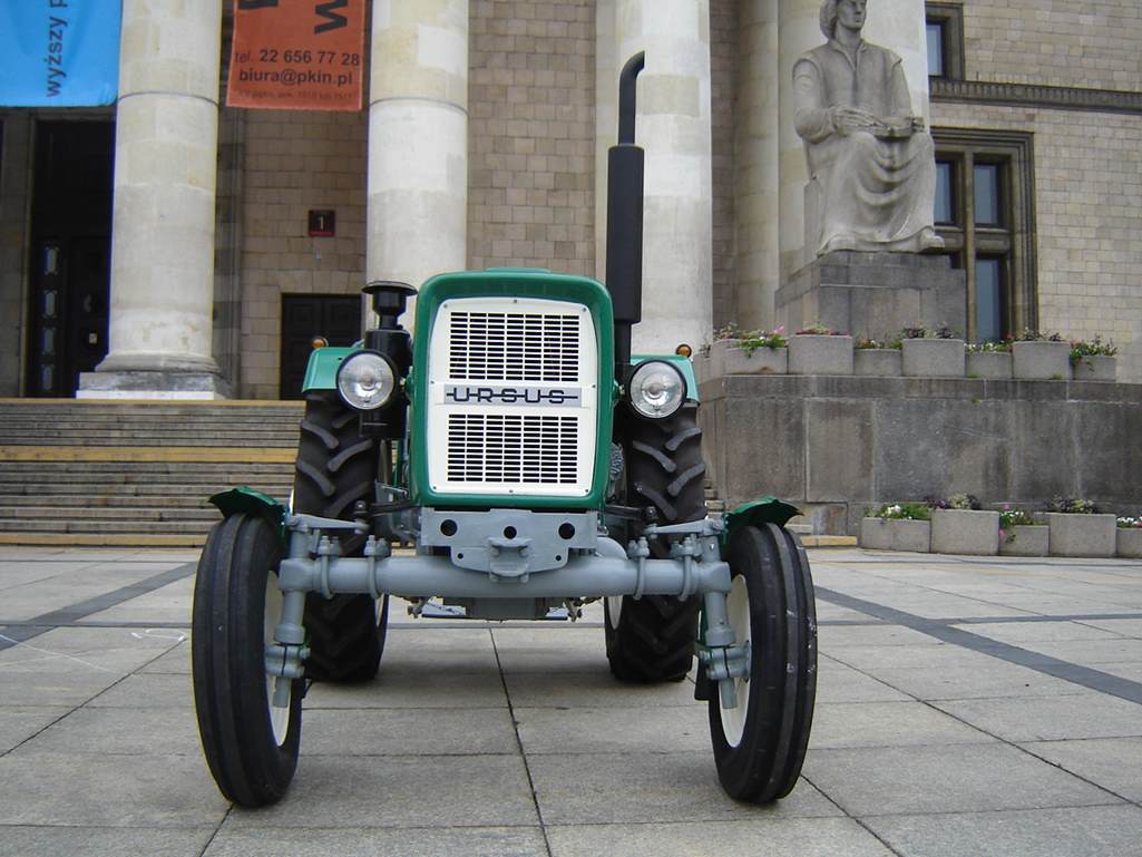 Ursus C-330