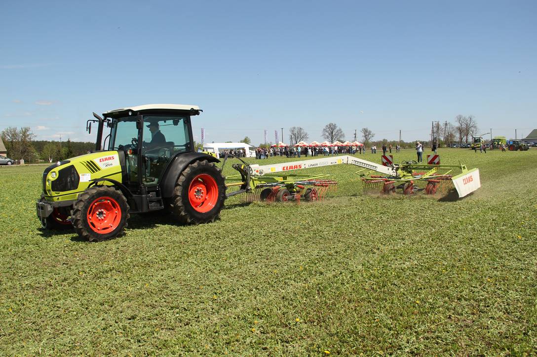 Zgrabiarka Claas Liner 650 Twin
