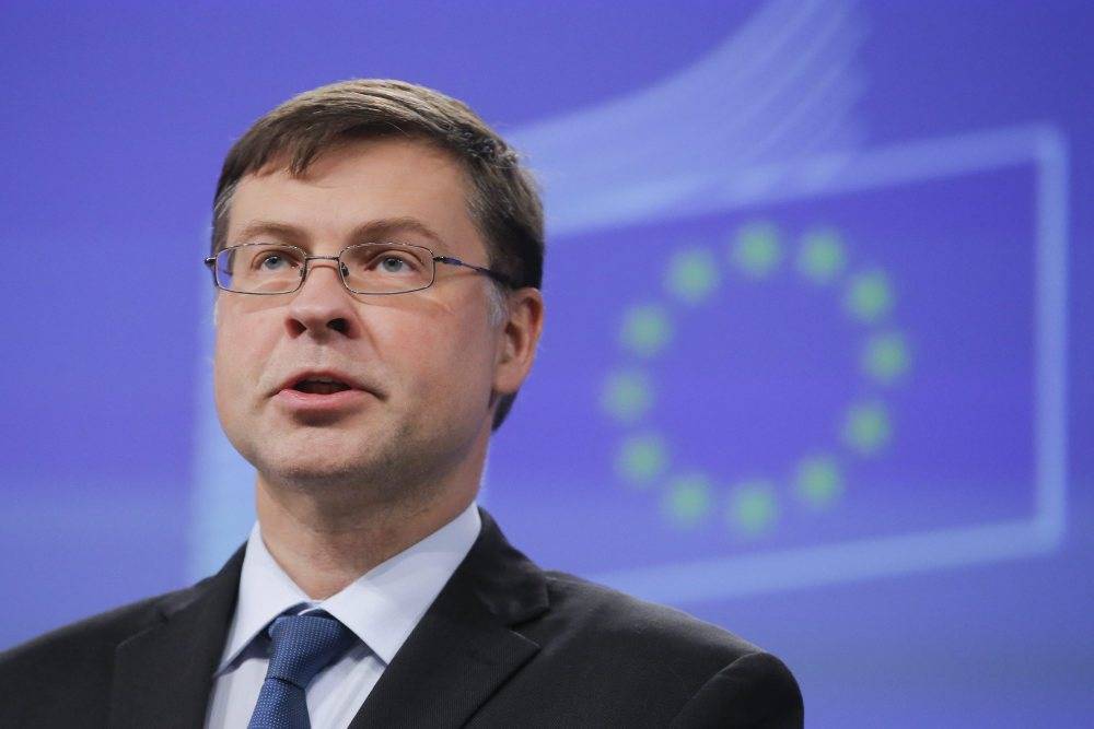 deficyt budżetowy, Polska, Komisja Europejska, pieniądze, Valdis Dombrovskis