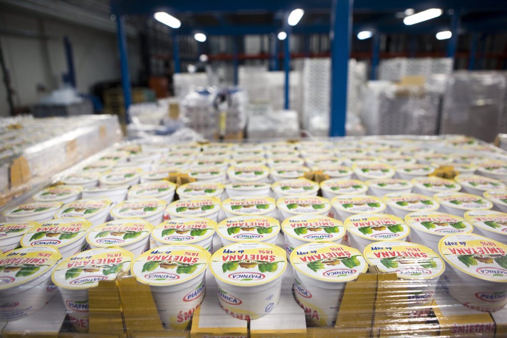 mleczarnia, produkcja mleka, produkty mleczarskie