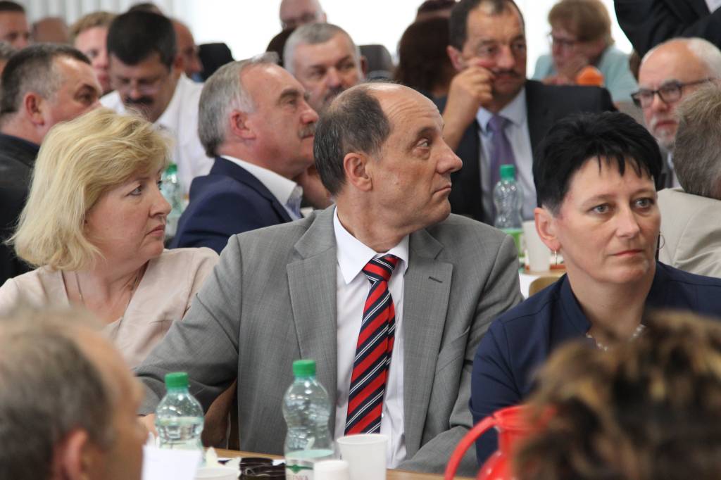 mleko, kryzys na rynku mleka, Unia Europejska, Krzysztof Jurgiel, Krajowy Związek Spółdzielni Mleczarskich