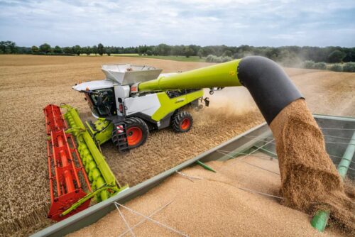 Kombaj Claas Lexion
