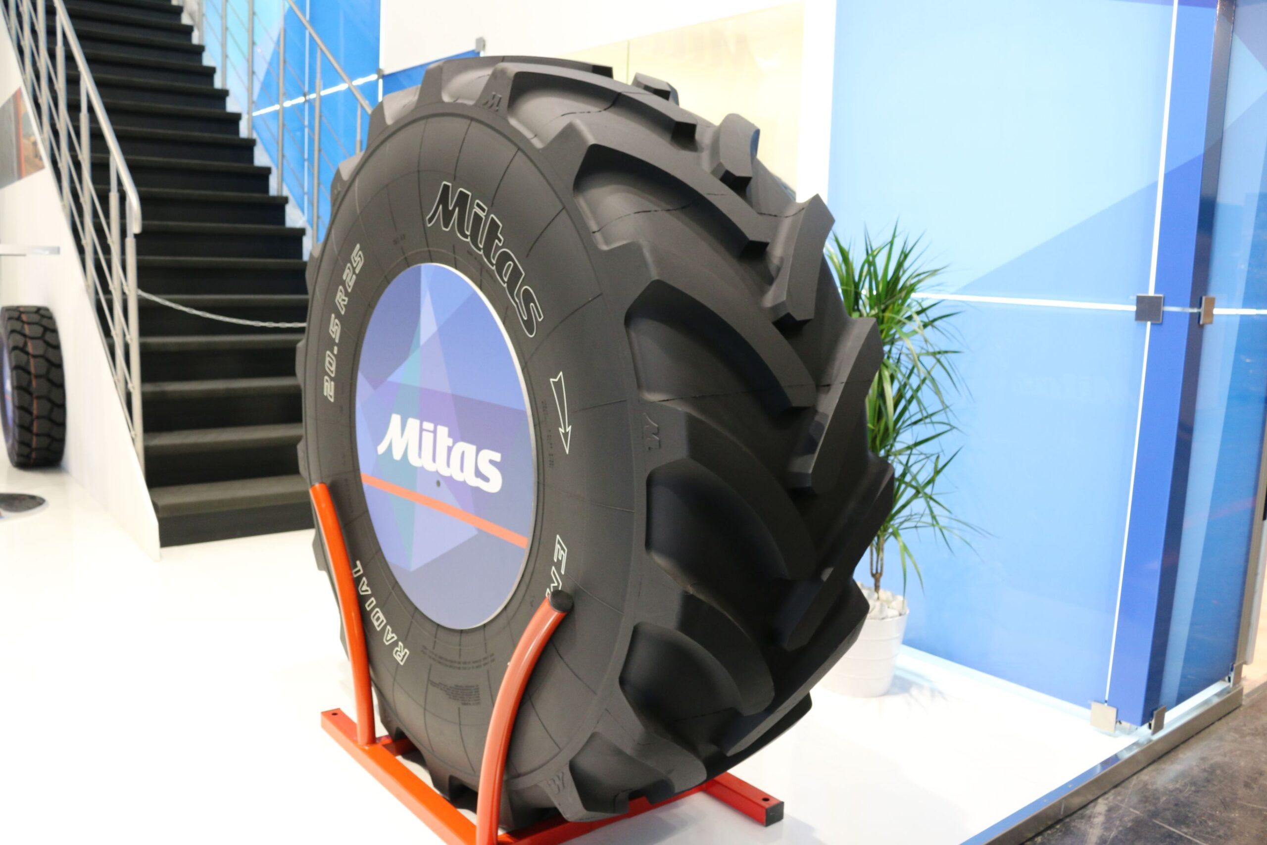 Opona Mitas 20,5 R25 EMR-01