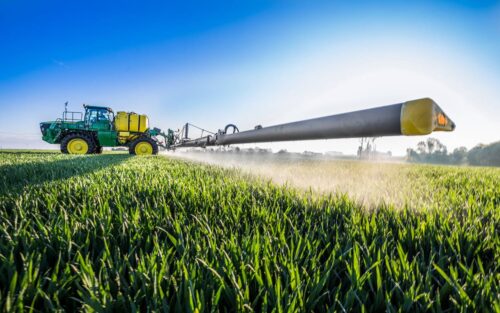 Opryskiwacz samojezdny John Deere R4050i