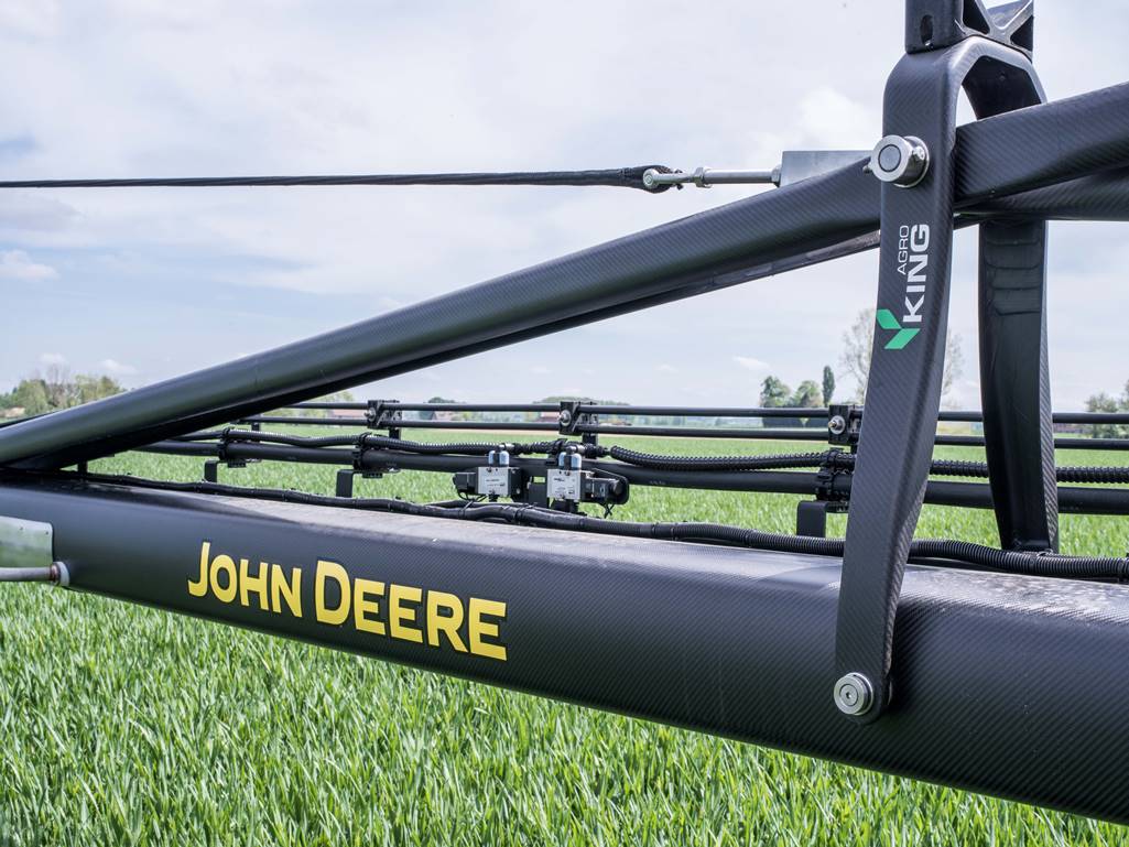 Opryskiwacz samojezdny John Deere R4050i - belka polowa
