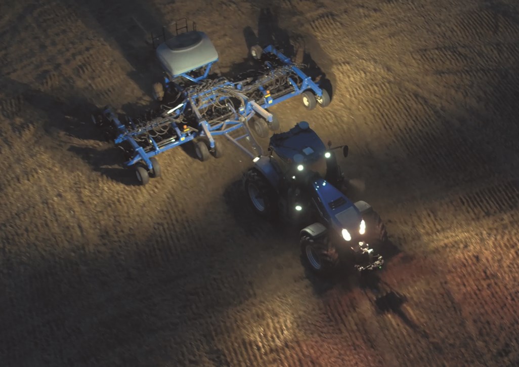 New Holland T8 NH Drive