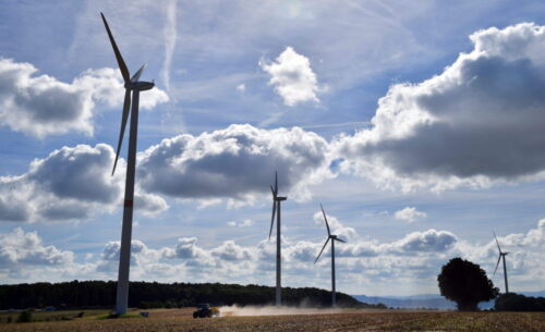 oze, inwestycje w oze, energia wiatrowa, energia słoneczna, komisja europejska