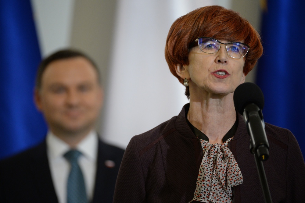 program 500+, 500+, aktywizacja zawodowa kobiet, elżbieta rafalska, aktywność zawodowa kobiet