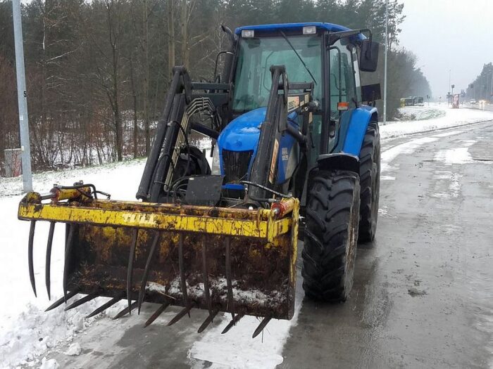 policja, białystok, ciągnik rolniczy, ciągnik bez badań technicznych, pijany kierowca, przestępczość