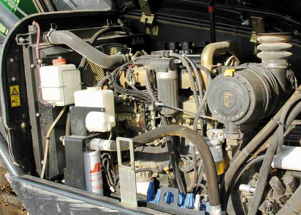 silnik ładowarki Deutz-Fahr Agrovector 40.8