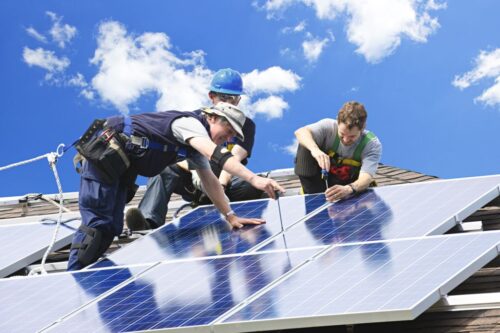 instalacje fotowoltaiczne, fotowoltaika, energia słoneczna, oze, panele fotowoltaiczne, odnawialne źródła energii