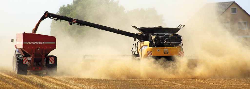 rura rozładowcza New Holland CR 10.90