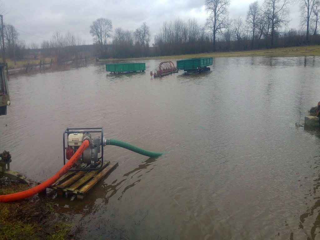 zalane gospodarstwa, powódź, podtopienia, wielka woda, woda