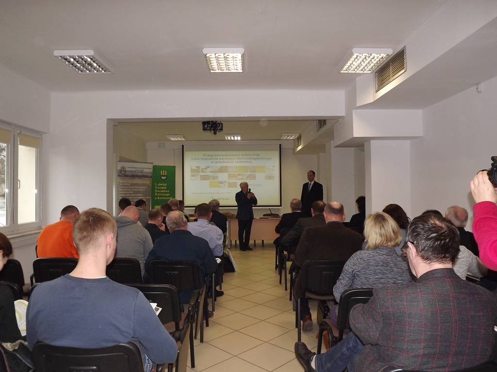 konferencja dla rolników, Znaczenie postępu technologicznego w produkcji roślinnej, LODR, Końskowola, kukurydza