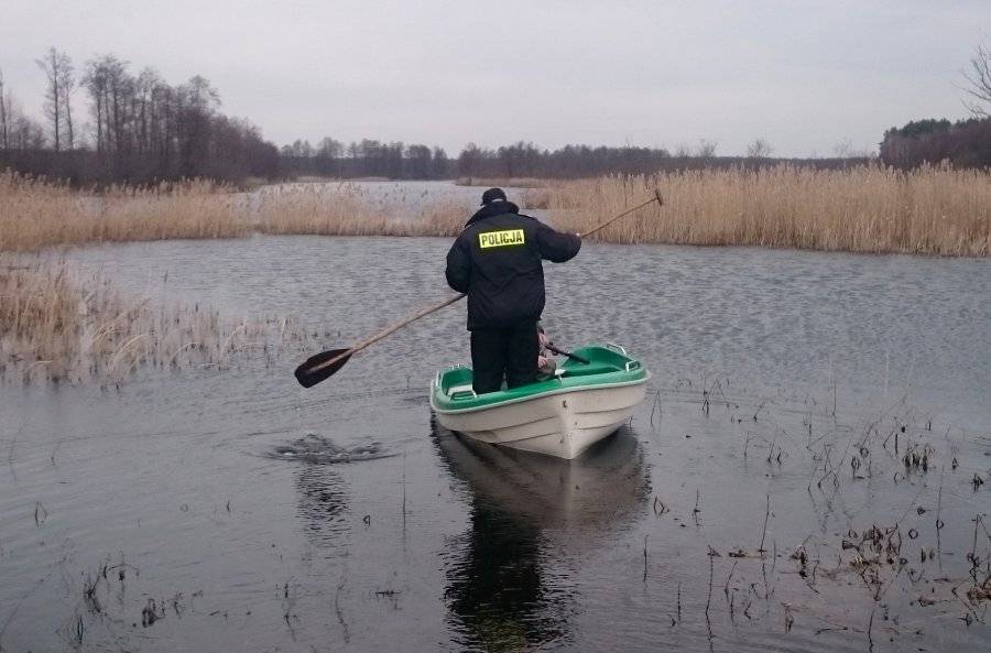 wędkarze, policja, kontrola wędkarzy, Białystok, podlaskie, policja kontroluje wędkarzy