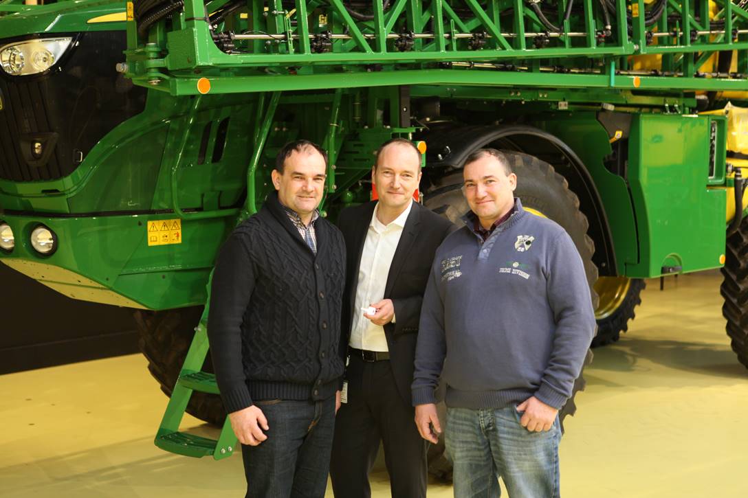 Opryskiwacz samojezdny John Deere R4040i