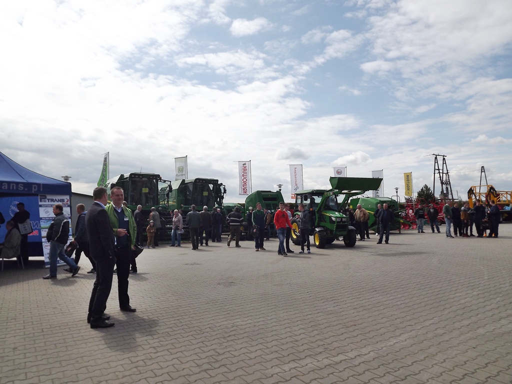 Agrotechnika, John Deere, Cicibór Duży, Biała Podlaska, Lubelszczyzna, ciągniki rolnicze, ładowarki