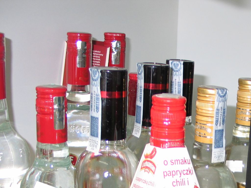 wódka,  sprzedaż wódki przez rolników, alkohole, sejmowa komisja rolnictwa, jarosław sachajko, wiesław janczyk
