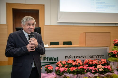 asf, walka z asf, krzysztof jurgiel, bioasekuracja, Państwowy Instytut Weterynaryjny