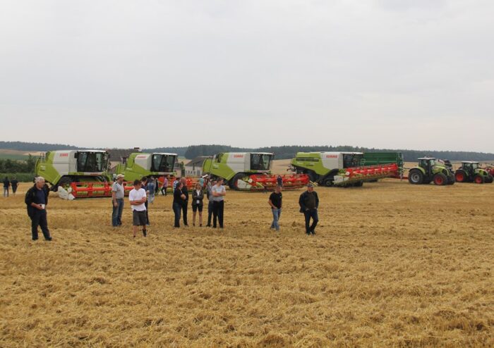 Kombaj Claas Lexion