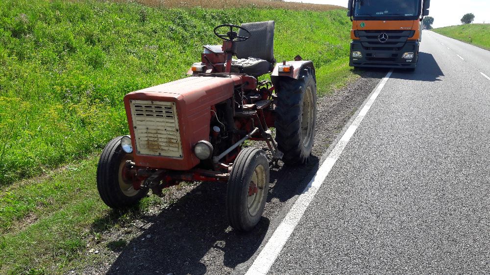wypadki na drogach, pijani traktorzyści, policja, inspekcja transportu drogowego