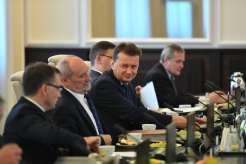 ustawa okołobudżetowa, budżet państwa, Fundusz Ubezpieczeń Społecznych, zamrożenie funduszu płac w budżetówce
