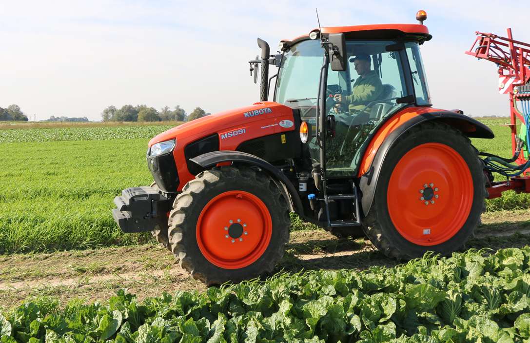 Kubota M5001