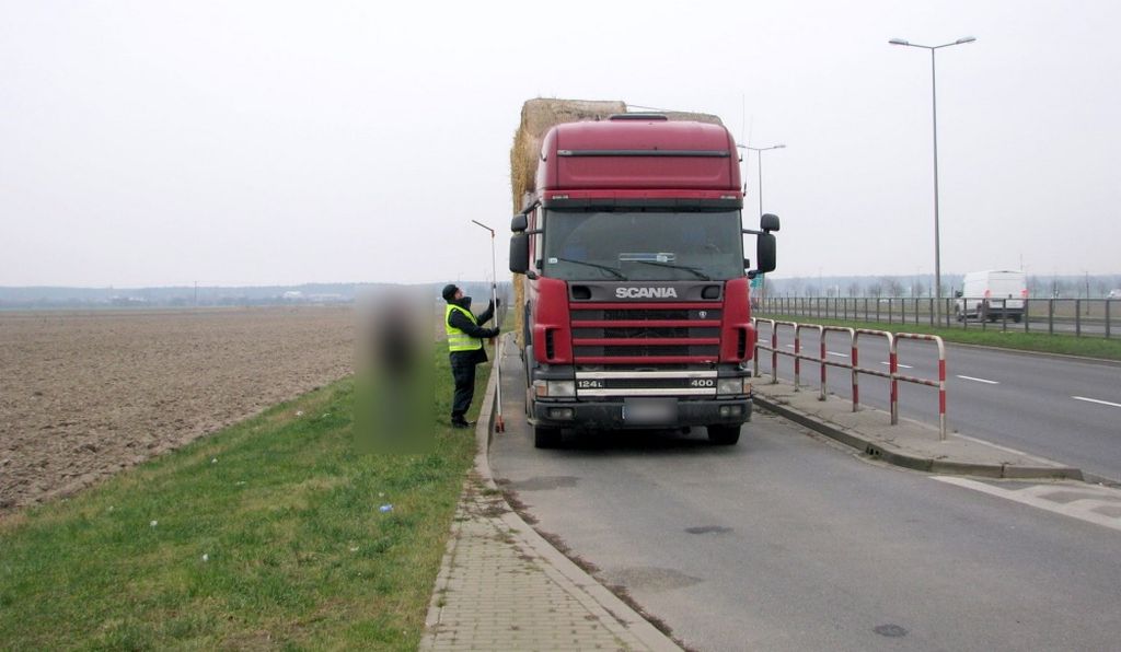 przewóz balotów, kontrole na drodze, inspekcja transportu drogowego, wielkopolska, leszno
