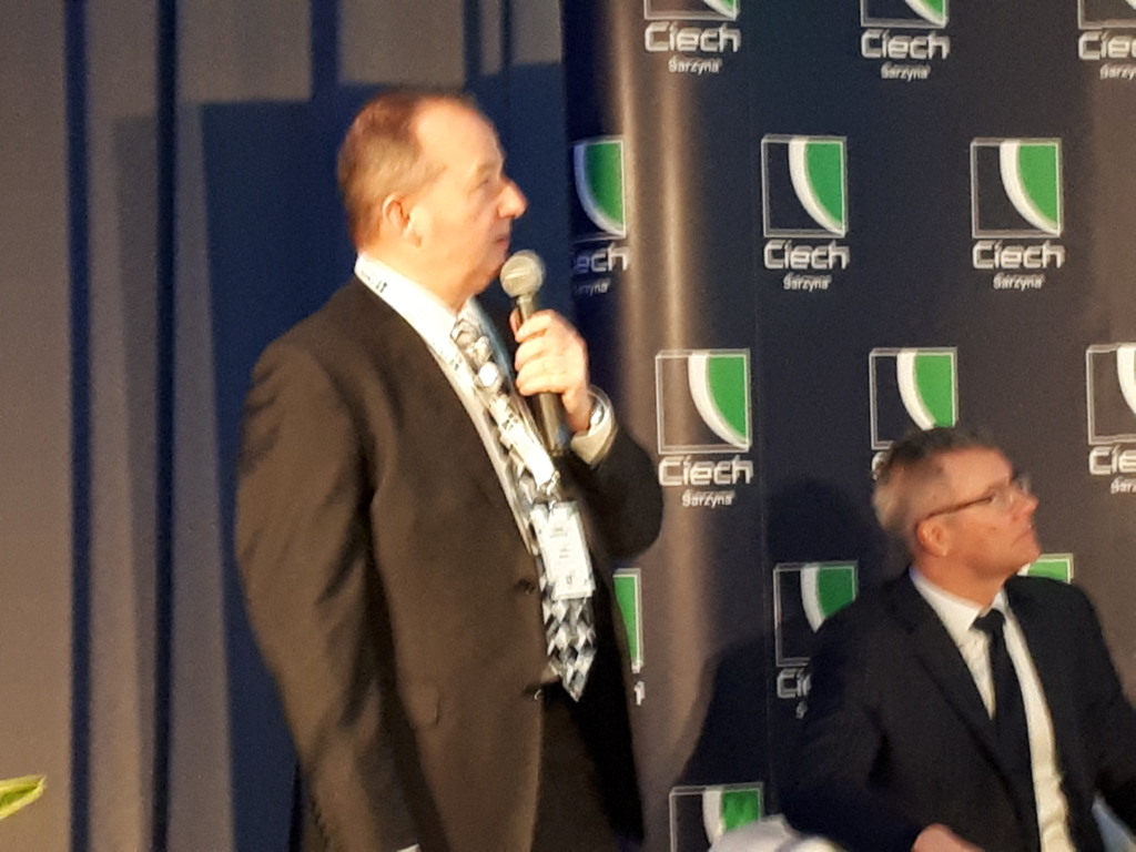 Jacek Skwira, Ciech Sarzyna, konferencja, Serock