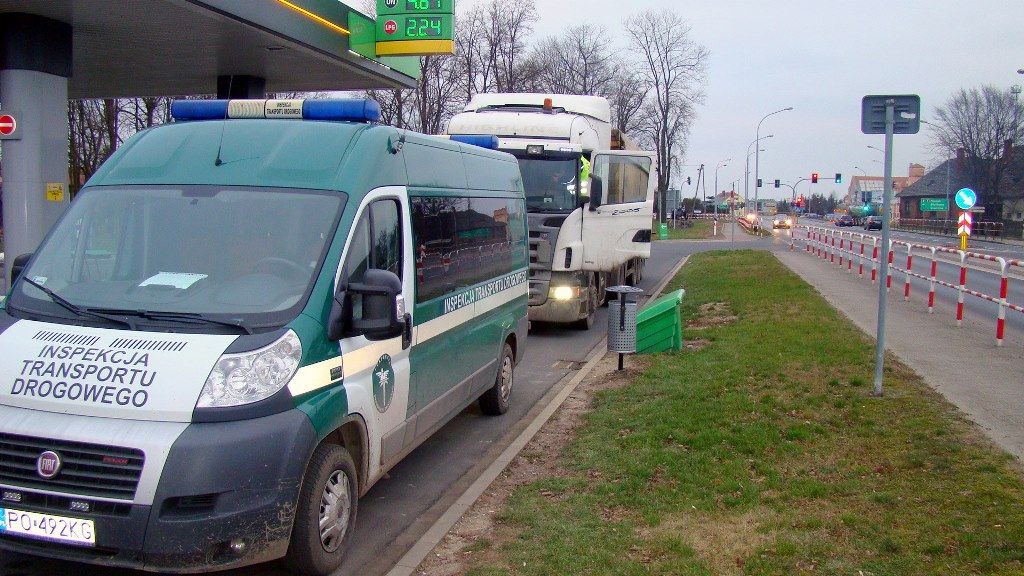 inspekcja transportu drogowego, przewóz produktów rolno-spożywczych, kontrola pojazdów, kontrole na drogach, leszno