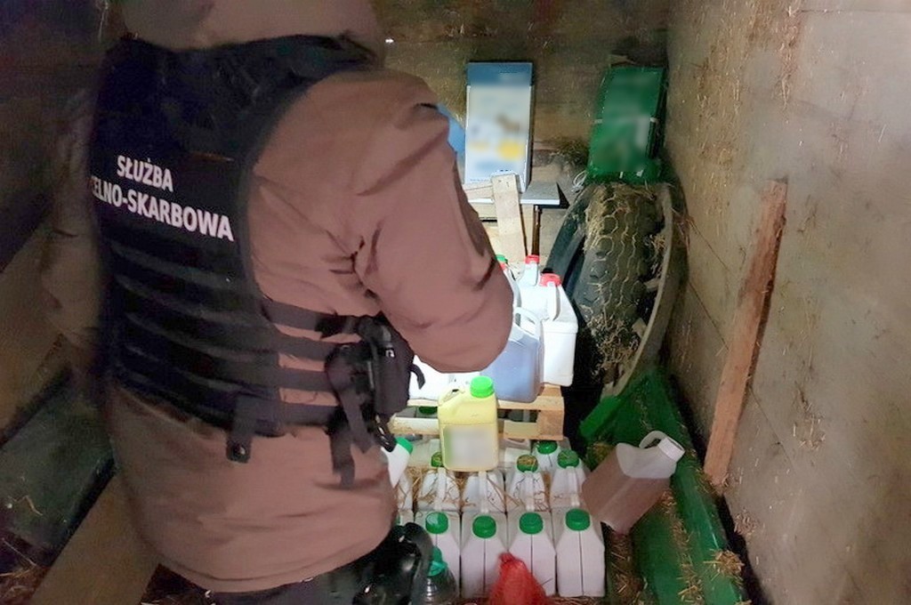 pestycydy w słomie, powiat bielski, podlasie, kas, środki ochrony roślin