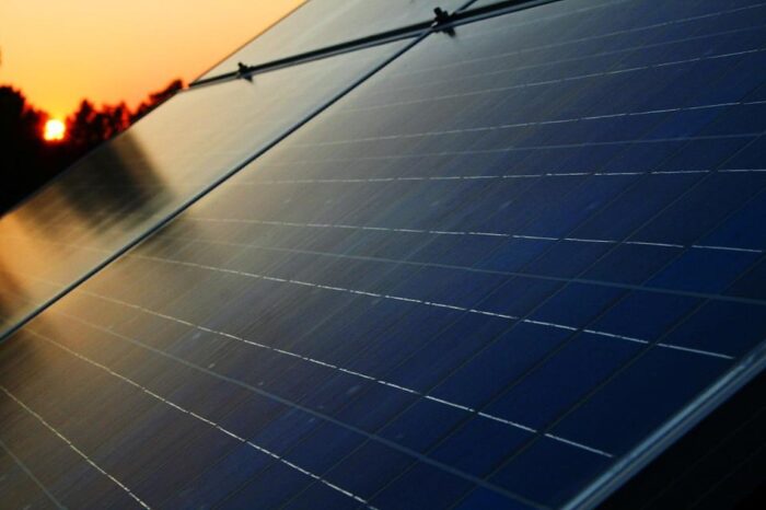 energia elektryczna, panele fotowoltaiczne, samochód elektryczny, sma solar technology, danfoss, magazyn energii