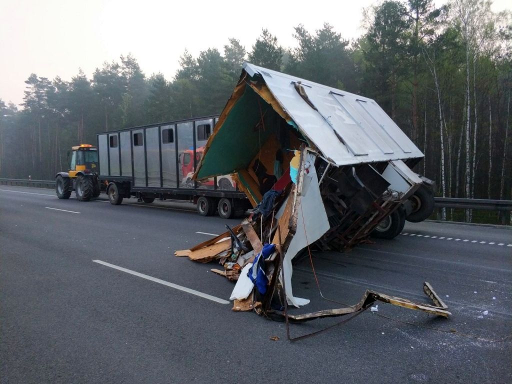 autostrada A1, górny śląsk, szczejkowice, traktor na autostradzie, wypadki z udziałem ciągników